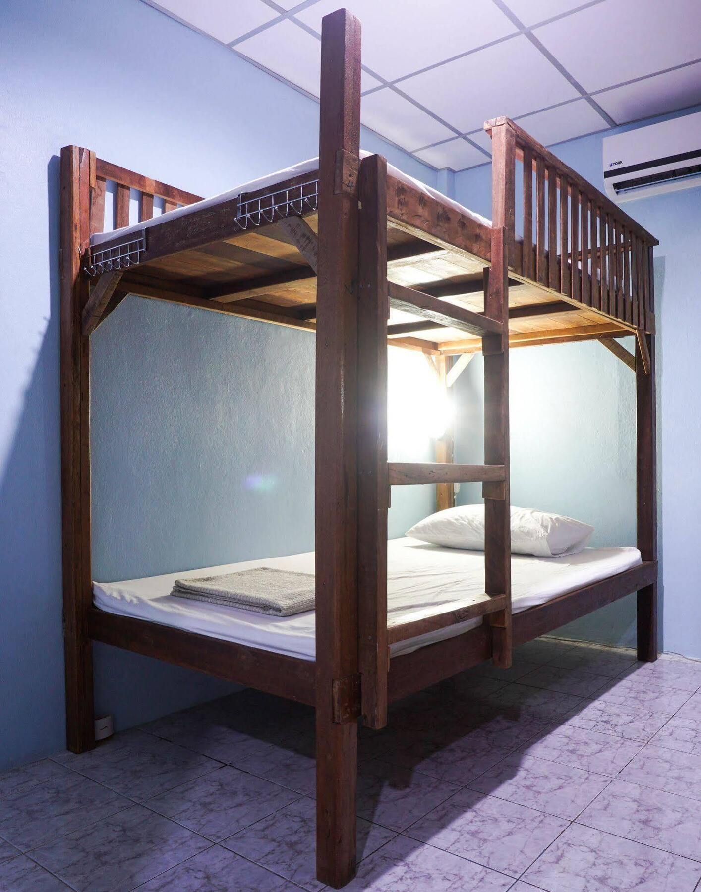 Zleep63 Hostel Bangkok Buitenkant foto